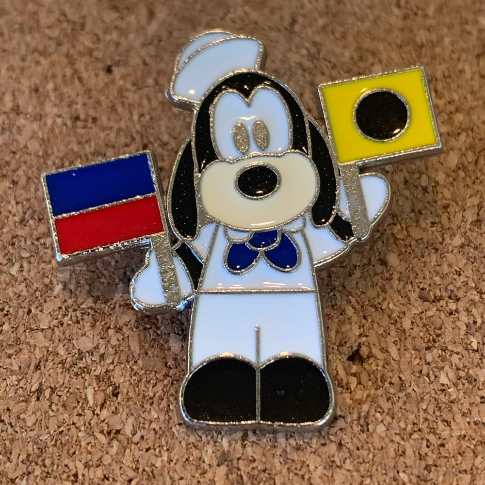 3 for $12✨Disney Trading Pin- Goofy